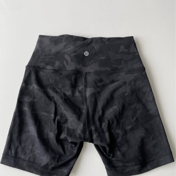 Wunder Train Contour Fit High-Rise Short size 6 - Picture 4 of 5